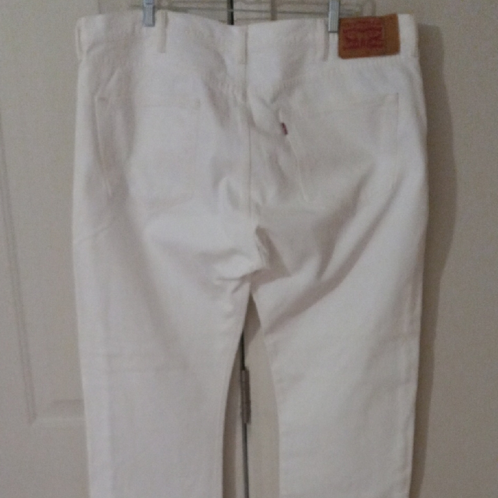 Levi's White Chinos Classic Straight-Leg